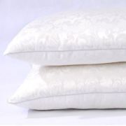 Silk pillow with silk jacquard shell