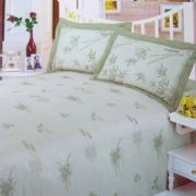 Bamboo bedding with jacquard effect